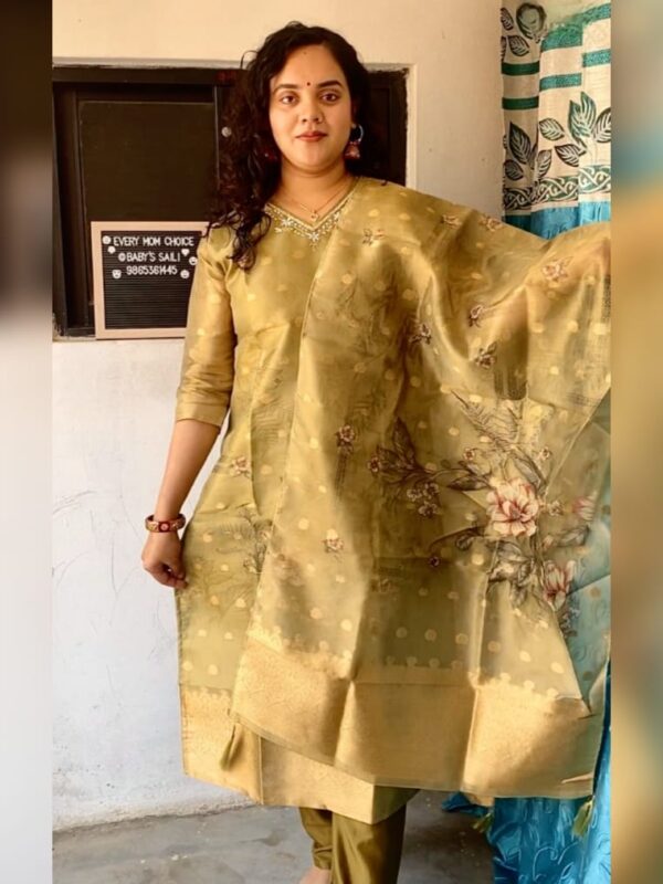 Elegant Mehendi Green Suit with Banarsi Dupatta