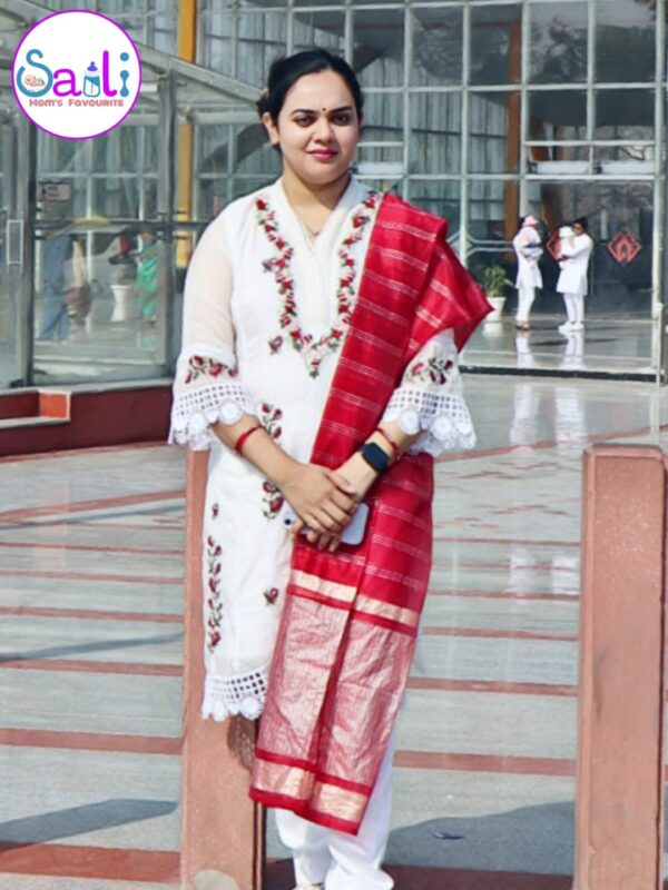 Classic White Pakistani 3-Piece Set with Rich Contrast Dupatta